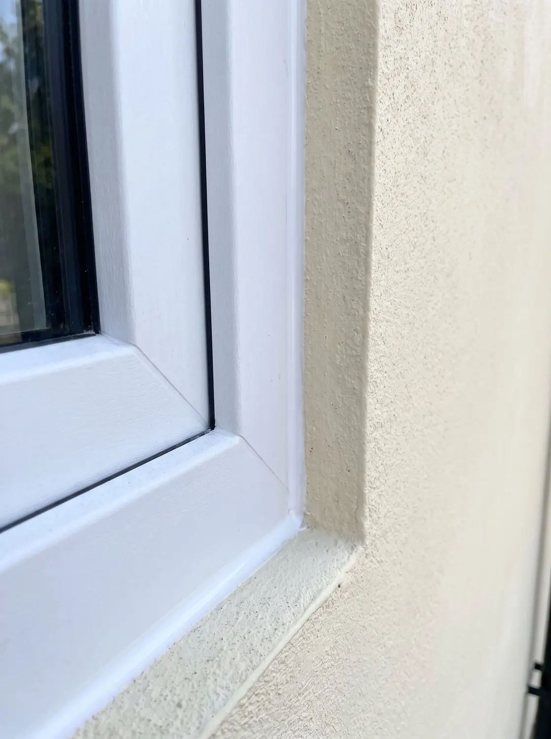 Fenster mit sauberem Anschluss